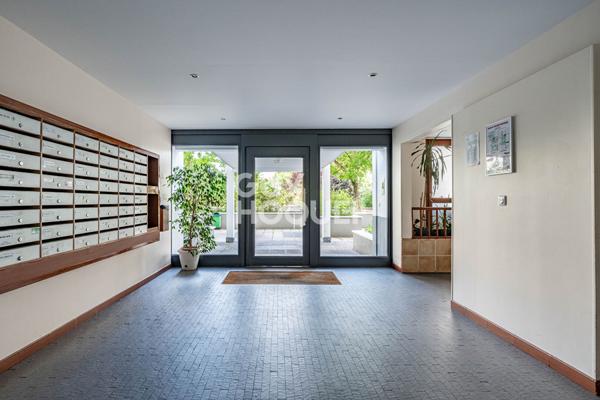 Appartement Asnieres Sur Seine 4 pièces avec parking et cave