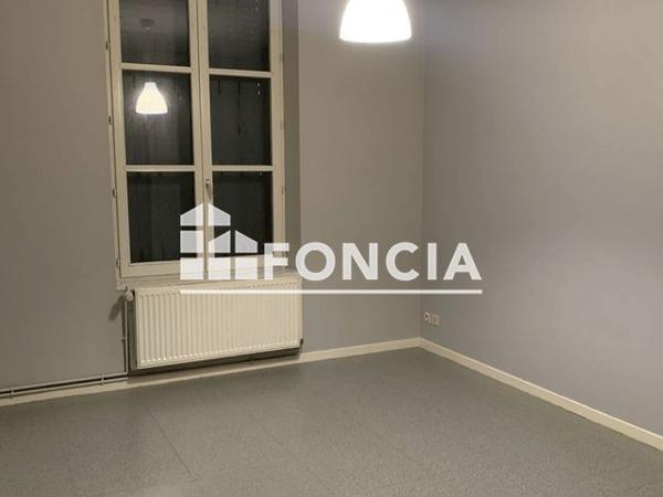 Location Appartement 3 pièces 59 m² - 36 AVENUE FOREST Charleville Mezieres 08000