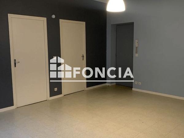 Location Appartement 3 pièces 59 m² - 36 AVENUE FOREST Charleville Mezieres 08000