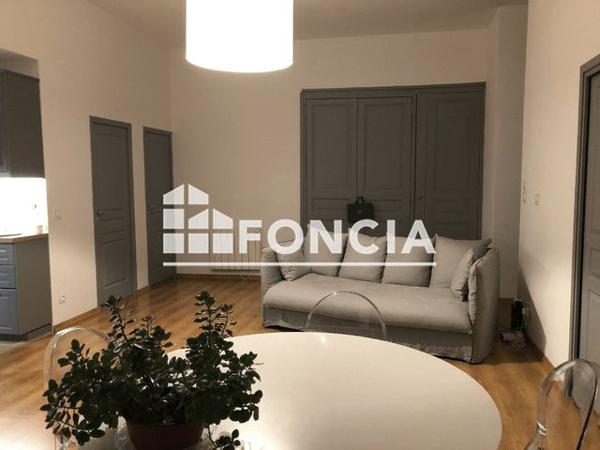 Location Appartement 3 pièces 71.1 m² - 3 RUE BALESCHOUX Tours 37000