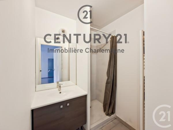 Appartement T2 à vendre  2 pièces - 41,30 m 2   MARSEILLE  - 13011