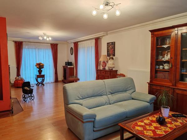 Belle maison dans quatier résidentiel