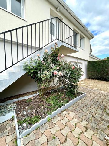Maison
         4 pièces
        - 109 m² Exclusivité 426 000 € *