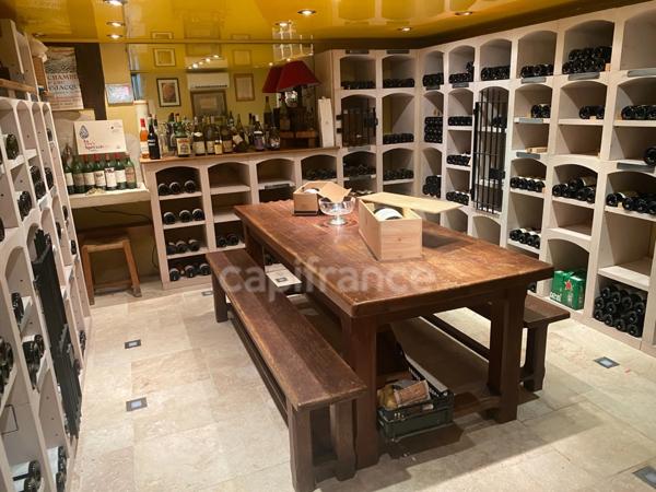 Maison à vendre 7 pièces AUXERRE (89) 167 m2 Piscine Terrain de 2300 m2 Dépendance