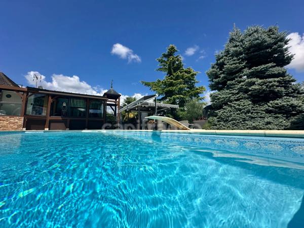 Maison à vendre 7 pièces AUXERRE (89) 167 m2 Piscine Terrain de 2300 m2 Dépendance