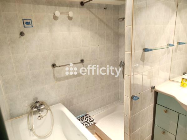 Maison
         3 pièces
        - 58 m² 66 000 € *