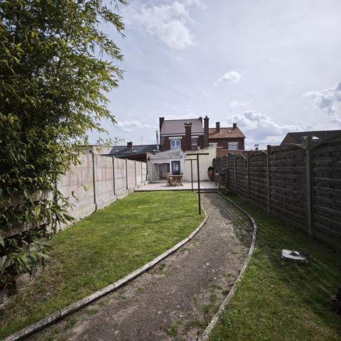 Lallaing (59167) Maison 7 pièces 122M2