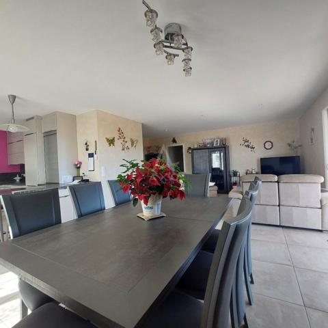 24650 Chancelade, une Maison sur 2 niveaux rénovée de 177 m² habitables environMaison d'habitation de très haute qualité sur Trélissac !