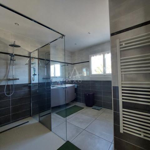 24650 Chancelade, une Maison sur 2 niveaux rénovée de 177 m² habitables environMaison d'habitation de très haute qualité sur Trélissac !