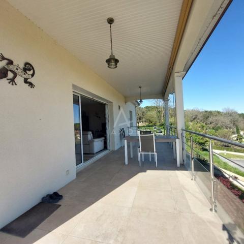 24650 Chancelade, une Maison sur 2 niveaux rénovée de 177 m² habitables environMaison d'habitation de très haute qualité sur Trélissac !