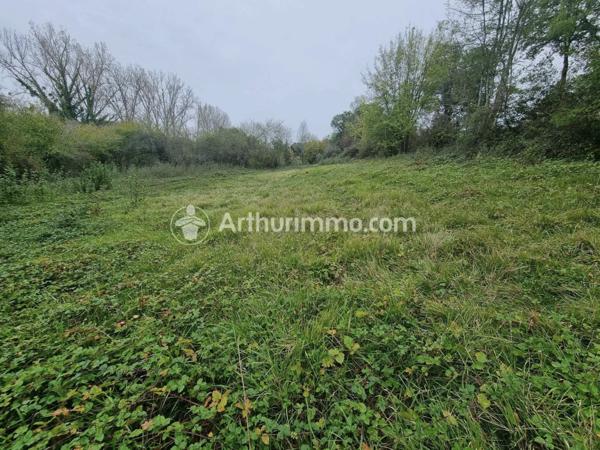 Vente Terrain 1707 m2 à Saint-Astier