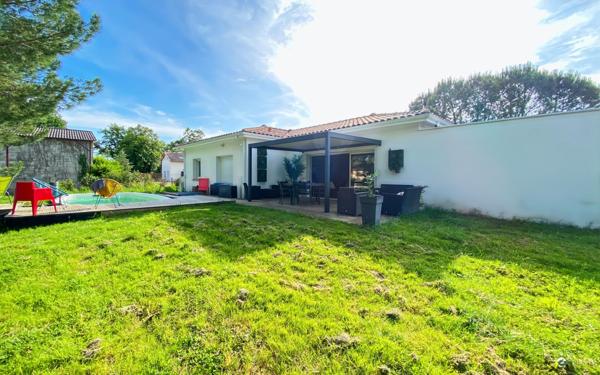 Maison à vendre    5 pièces •  Barry-d'Islemade