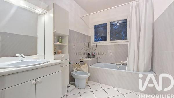 Maison à vendre 7 pièces 177 m² Montussan