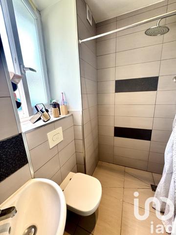 House for sale 6 rooms 113 m² Saint-Clément