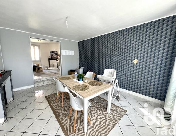 House for sale 6 rooms 113 m² Saint-Clément