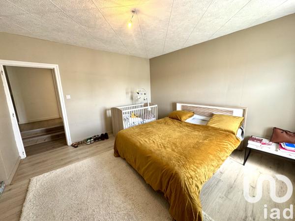 House for sale 6 rooms 113 m² Saint-Clément