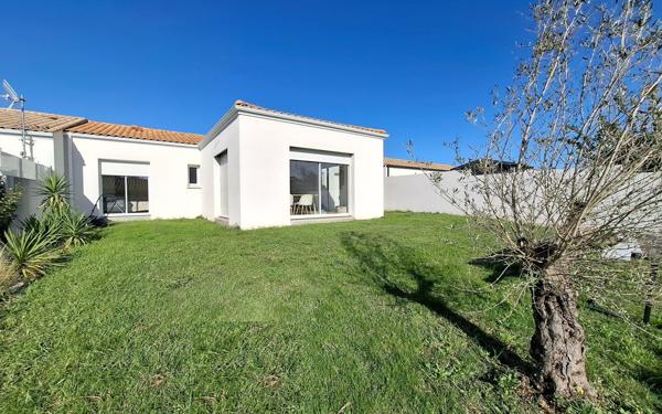 Maison à vendre    4 pièces •  Médis