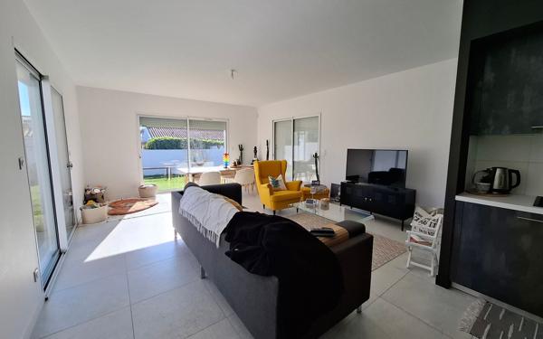 Maison à vendre    4 pièces •  Médis