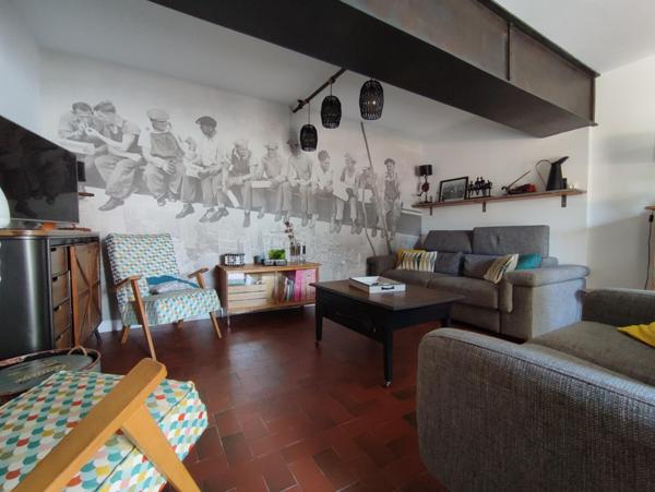 3 chambres, bureau et grand garage sur un terrrain de 635m2