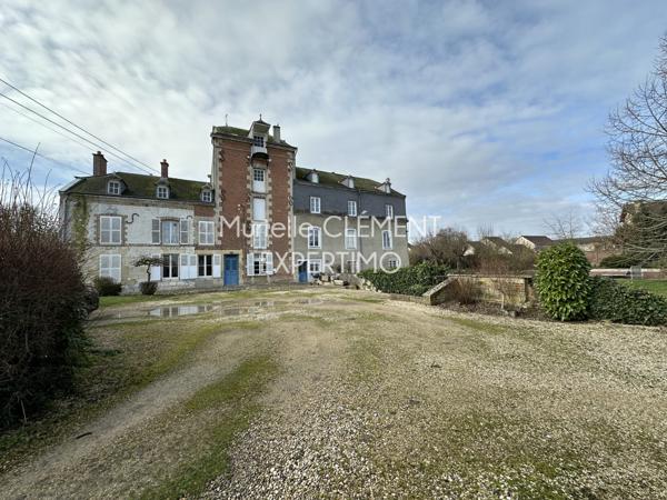 Rethel (08300) Moulin du XVIII ème siècle sur grande propriété