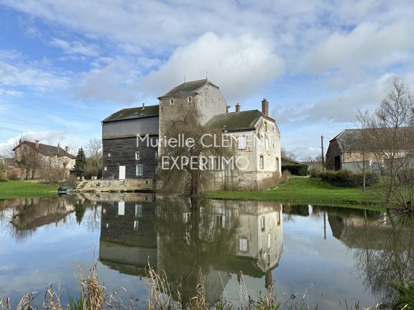 Rethel (08300) Moulin du XVIII ème siècle sur grande propriété