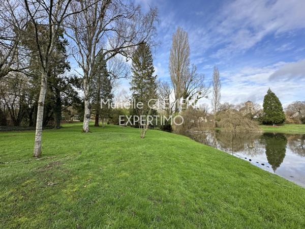 Rethel (08300) Moulin du XVIII ème siècle sur grande propriété