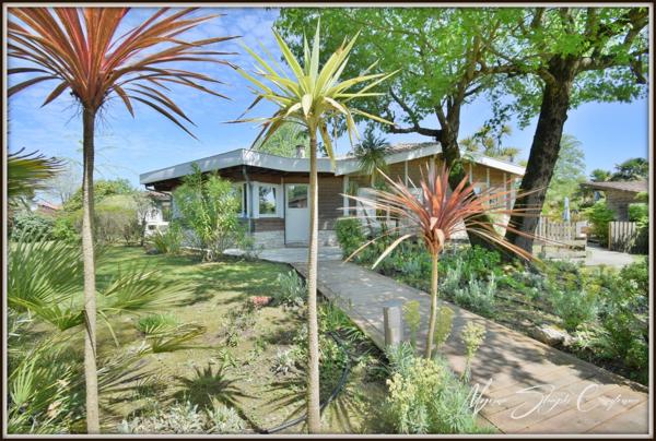 Maison à vendre  de 9 pièces  (40) de 220 m² avec dépendances, proche lac de Soustons