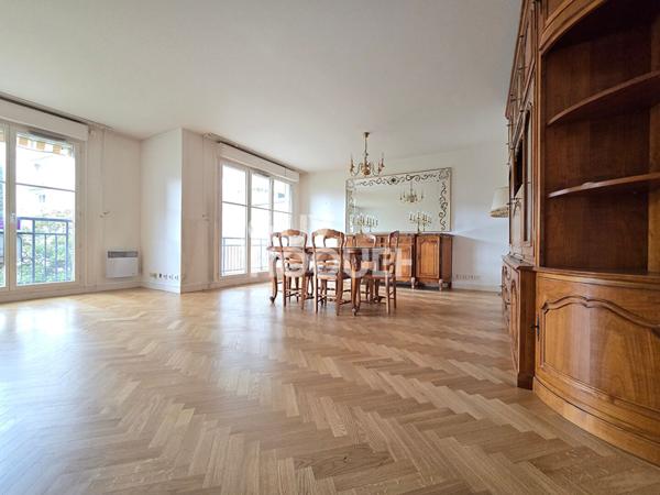 Bourg-La-Reine BOX DOUBLE + CAVE