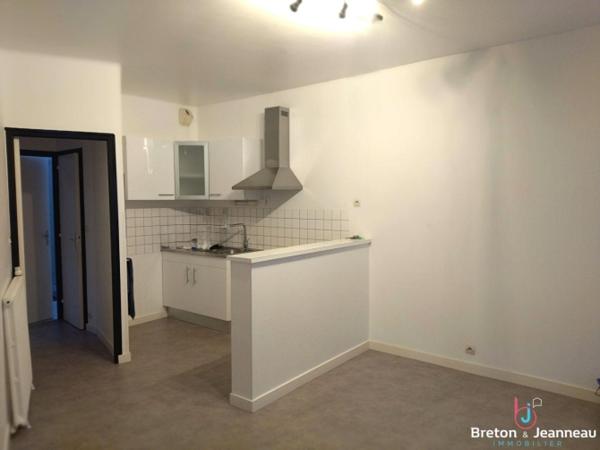 APPARTEMENT F4 à MAYENNE