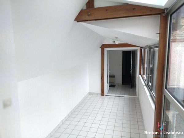 APPARTEMENT F4 à MAYENNE
