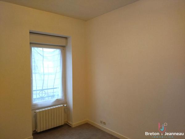 APPARTEMENT F4 à MAYENNE