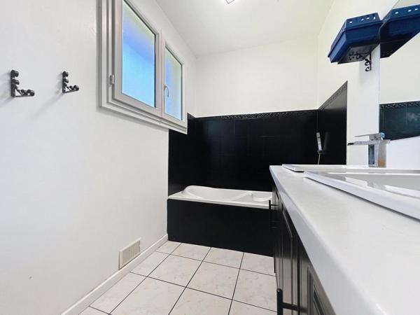 Maison traditionnelle sur 5000m2 de terrain