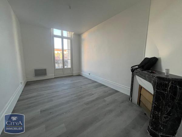 Appartement à louer 3 pièces 92.85m²