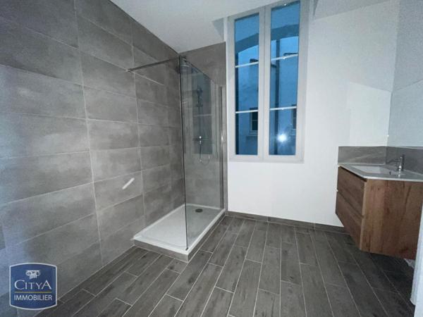 Appartement à louer 3 pièces 92.85m²