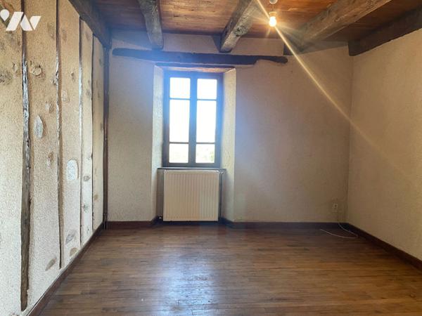 Maison en pierre avec 5 chambres au calme