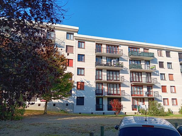 Dernier étage, appartement lumineux !