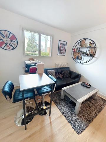 CHARMANT F2 à deux pas du centre ville