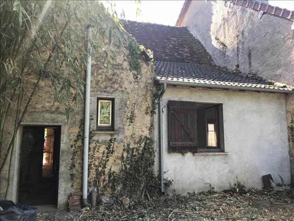 Maison à vendre |  Saint-Pierre-les-Étieux |  1 pièce | 48 m²