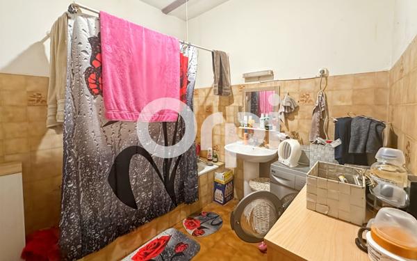 Appartement à vendre    3 pièces • 76 m2 Ruoms