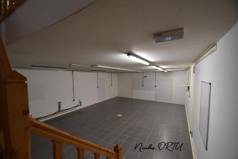 LOCAL COMMERCIAL MARQUE AVENU