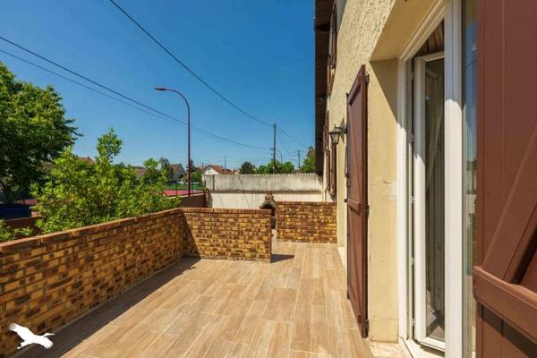Maison à vendre 399 000 € Bezons 5 p 115 m² DPE D