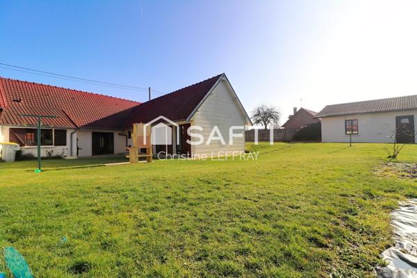 A Bernaville, plain-pied de 3 chambres avec garage
