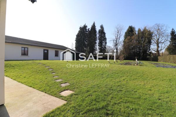 A Bernaville, plain-pied de 3 chambres avec garage