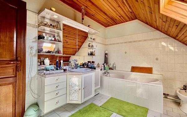 Maison à vendre    5 pièces •  Chilleurs-aux-Bois