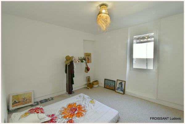 Appartement rénové avec charme et caractère DUPLEX à vendre MONTELIMAR 7 pièces 163 m²