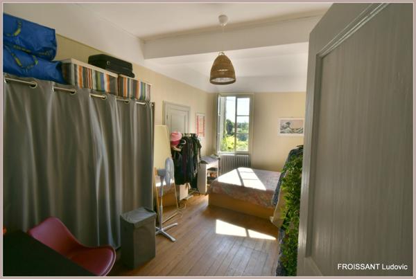 Appartement rénové avec charme et caractère DUPLEX à vendre MONTELIMAR 7 pièces 163 m²