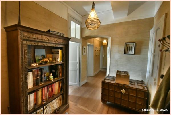 Appartement rénové avec charme et caractère DUPLEX à vendre MONTELIMAR 7 pièces 163 m²