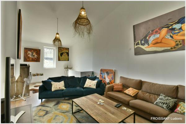 Appartement rénové avec charme et caractère DUPLEX à vendre MONTELIMAR 7 pièces 163 m²