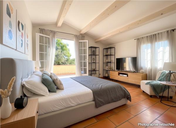 Maison d'exception à Mazan : plus de 180 m² sur 1 hectare, piscine et garage double