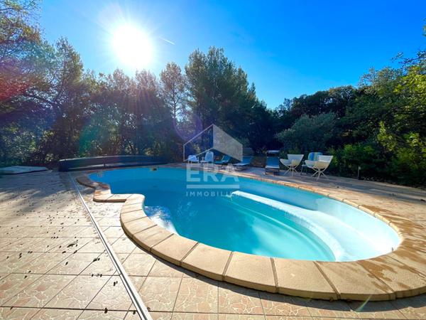 Maison d'exception à Mazan : plus de 180 m² sur 1 hectare, piscine et garage double